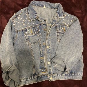 Pearl accent denim jacket - NWOT